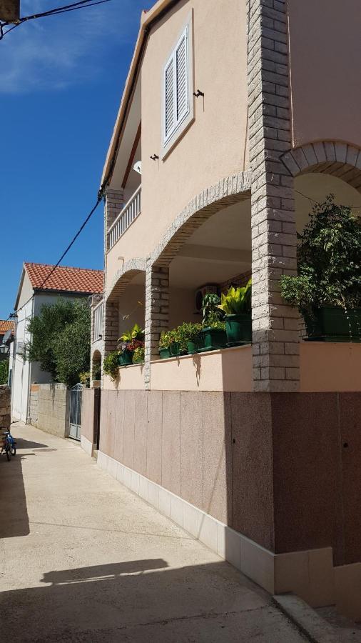 Apartments Mladen Sućuraj Zewnętrze zdjęcie
